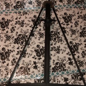 LAST CHANCE Art Easel